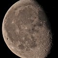 Zdjęcie wykonane przez teleskop Bresser SkyLux 700/70 lustrzanką Pentax K-S1. Zdjęcie zostało przycięte. #teleskop #Bresser #SkyLux #Pentax #KS1 #Moon #Księżyc #astro
