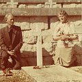 bs Cmentarz na Monte Cassino mama Zofia i p. Mik, wujek Magdy Suchodolskiej - Cmentarz na Monte Cassino; 19
