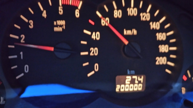 200 000 km